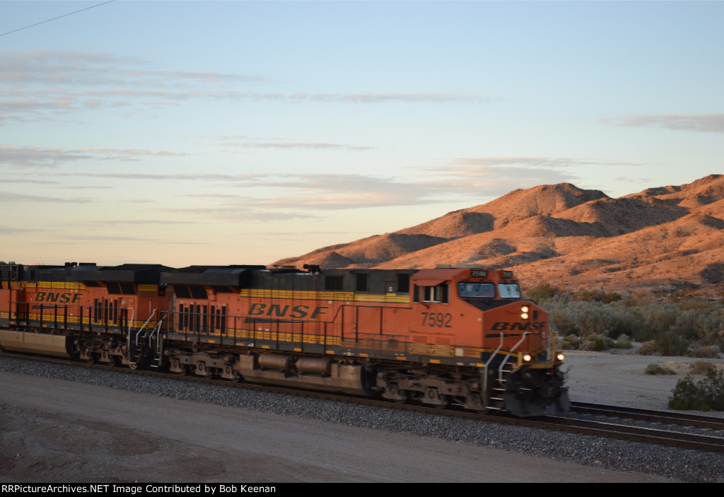 BNSF 7592